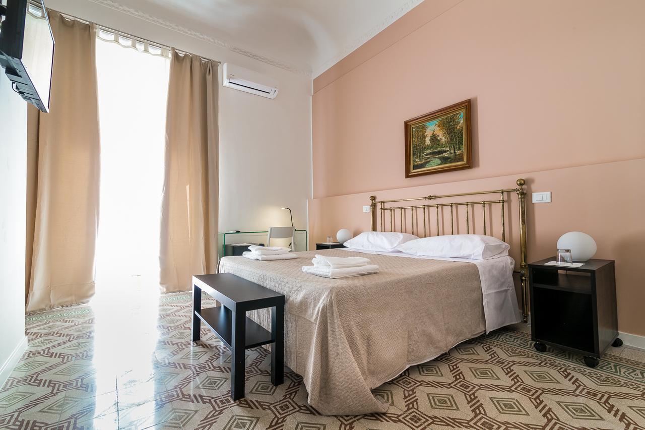 Liberty Suites Palermo Exterior foto